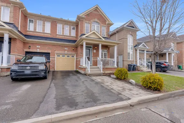 34 Callalily RD, Brampton, ON L7A 0M2