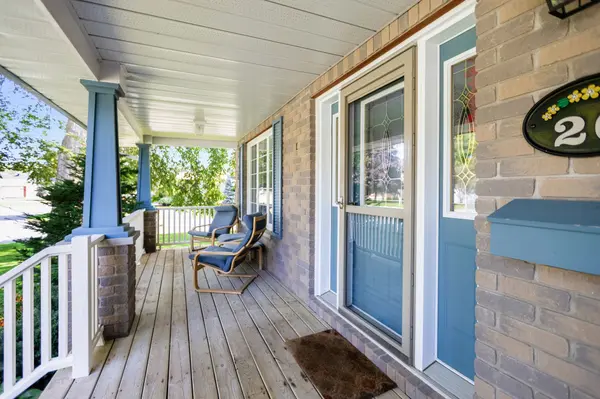 26 Moore ST, Stittsville - Munster - Richmond, ON K0A 2Z0