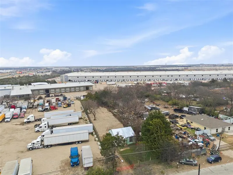 8322 Honeysuckle Lane, Dallas, TX 75241