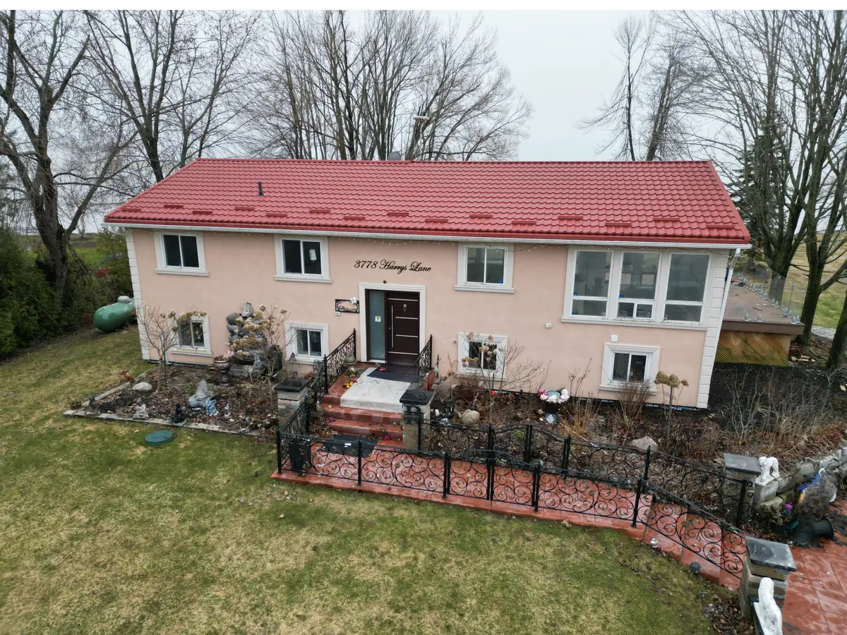 3778 Harrys LN W, Ramara, ON L3V 0L1