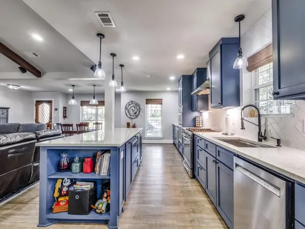 1313 Juniper Lane, Lewisville, TX 75077