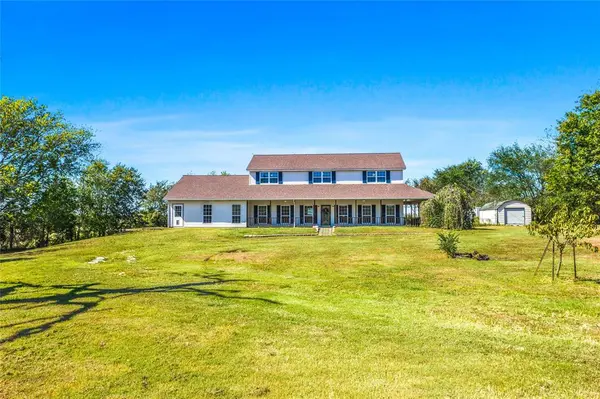 2473 Vz County Road 2621, Wills Point, TX 75169