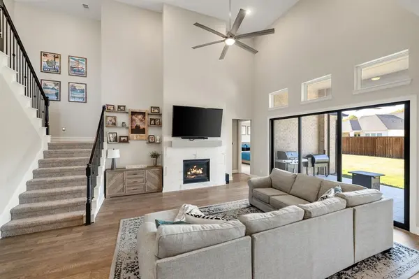 801 Copperleaf Drive, Justin, TX 76247