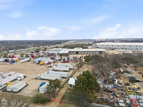 8322 Honeysuckle Lane, Dallas, TX 75241