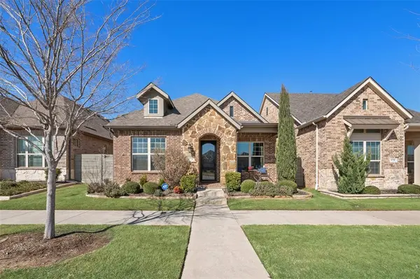 824 8th Street,  Argyle,  TX 76226