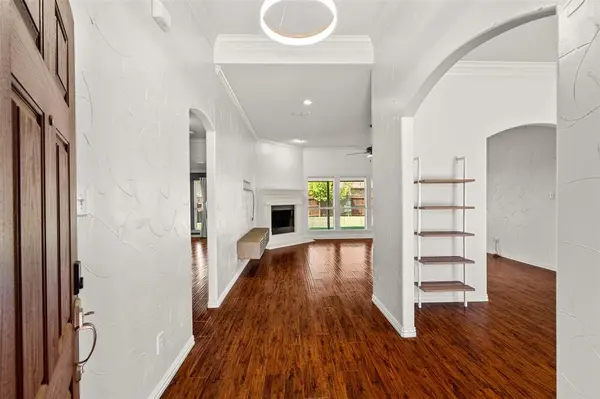 7033 Ridge Crest Drive, North Richland Hills, TX 76182