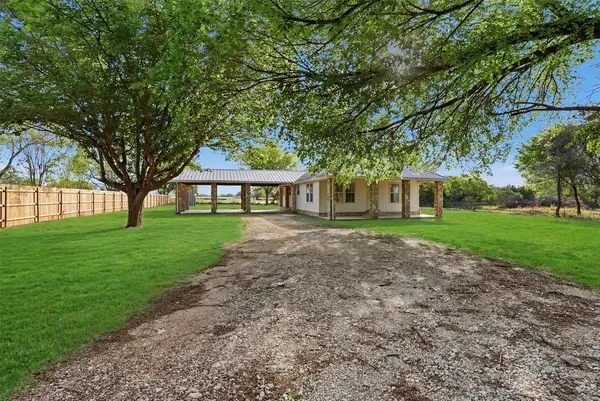 4417 County Road 411, Glen Rose, TX 76043