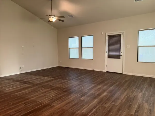 3253 Cumby Drive, Royse City, TX 75189