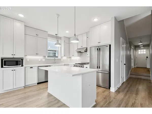 14825 NW HIGHCROFT CT, Portland, OR 97229