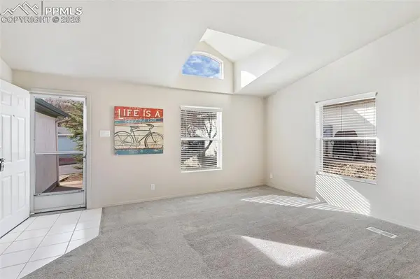 2510 Wheaton DR, Colorado Springs, CO 80904