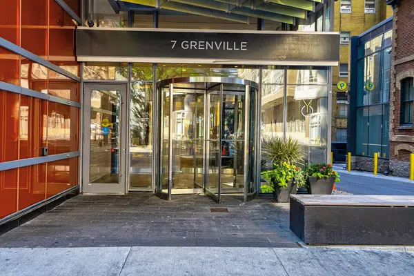 7 Grenville ST #3303, Toronto C01, ON M4Y 0E9