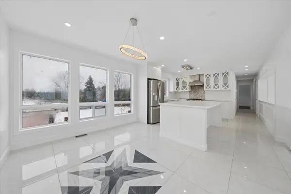 3778 Harrys LN W, Ramara, ON L3V 0L1