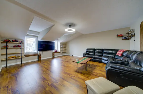 229 Atkinson ST, Clearview, ON L0M 1S0