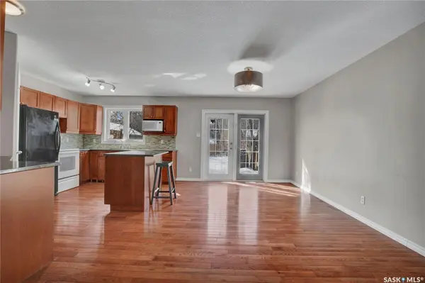 620 7th STREET E #B, Saskatoon, SK S7H 0X9