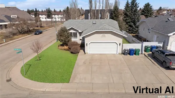 203 Konihowski ROAD, Saskatoon, SK S7S 1B2