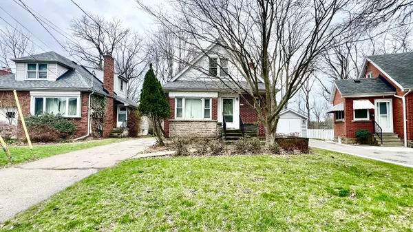 84 Binkley CRES, Hamilton, ON L8S 3L1