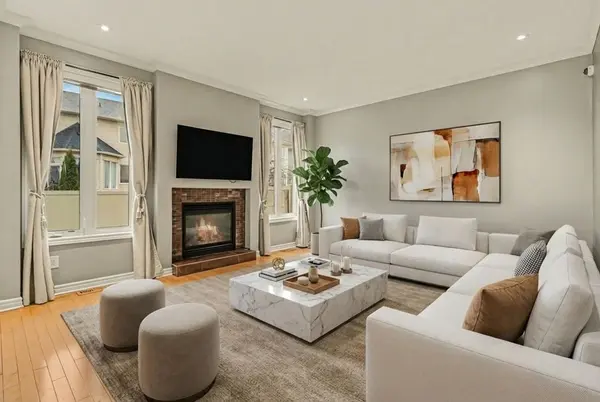 129 Tapestry DR, Barrhaven, ON K2J 0H3