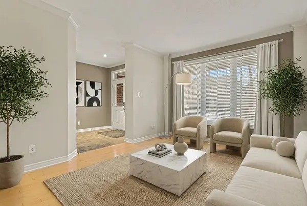 129 Tapestry DR, Barrhaven, ON K2J 0H3