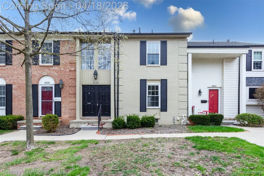 3567 Burbank DR, Ann Arbor, MI 48105