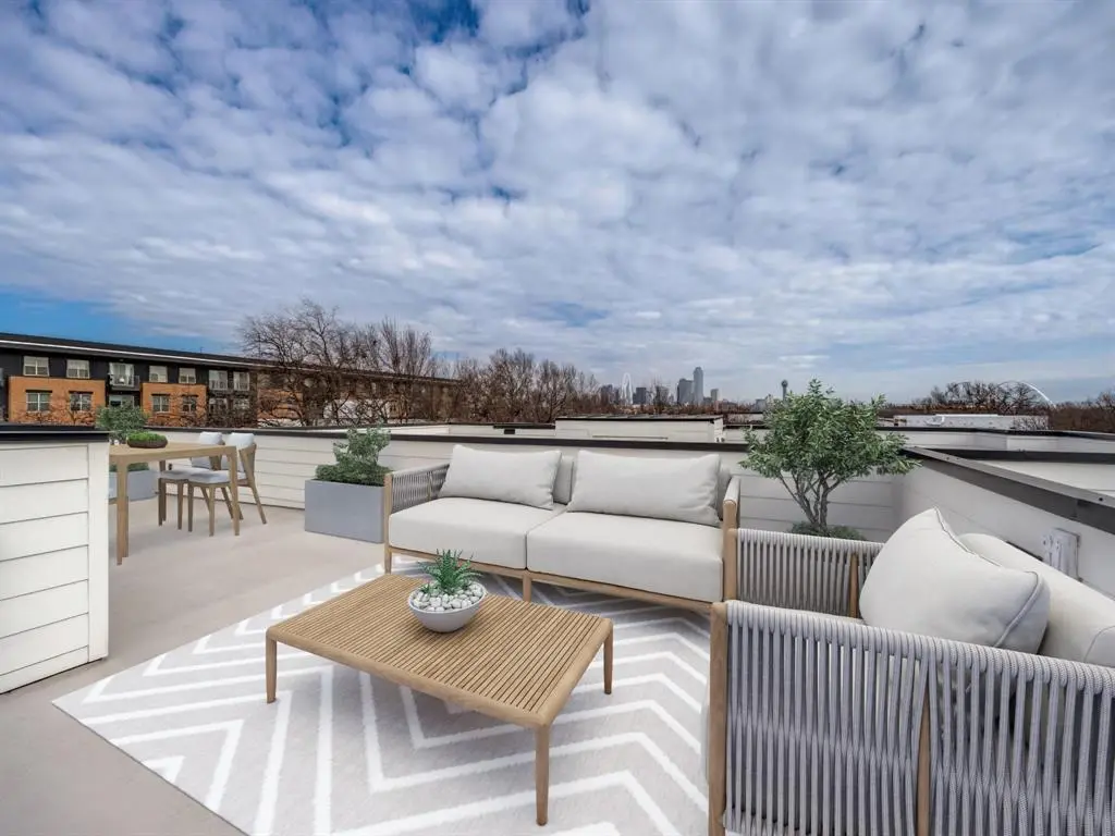 929 Bayonne Street, Dallas, TX 75212