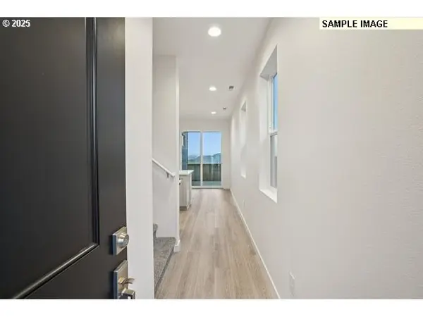 18301 NE 14th St, Vancouver, WA 98684