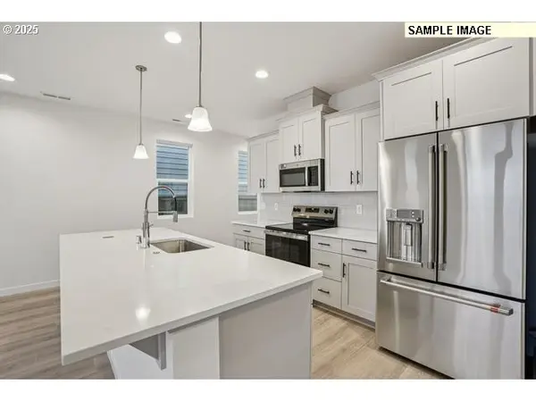 18301 NE 14th St, Vancouver, WA 98684