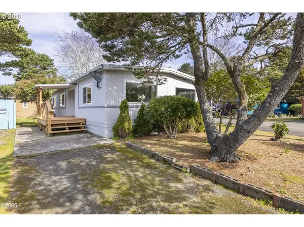 4800 SE INLET AVE #34, Lincoln City, OR 97367