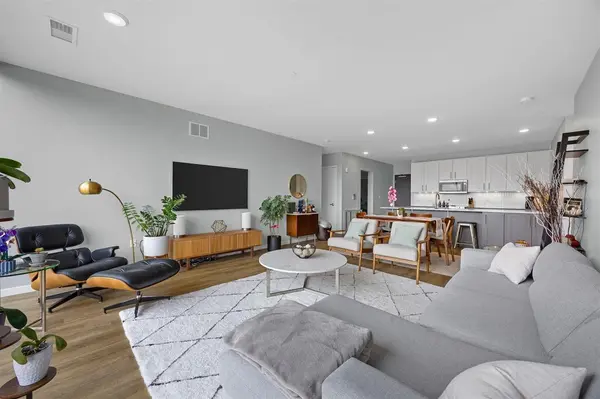 1 University Way #202, Iowa City, IA 52246