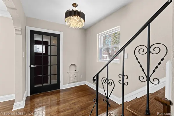 15422 Gilchrist ST, Detroit, MI 48227