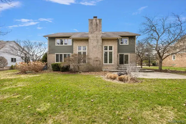 1672 Devonshire DR, Troy, MI 48098