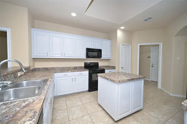 410 Red Sage Lane, Duncanville, TX 75137