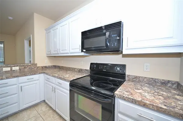 410 Red Sage Lane, Duncanville, TX 75137