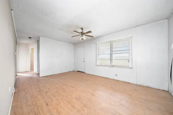 895 Hcr 2452 N, Hillsboro, TX 76645