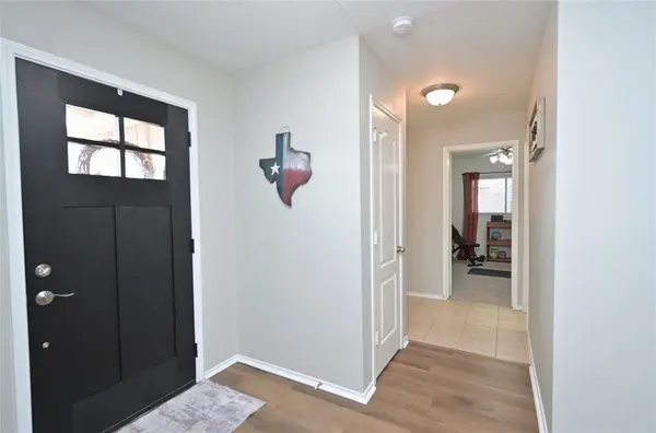 328 Saddlebrook Drive, Krum, TX 76249