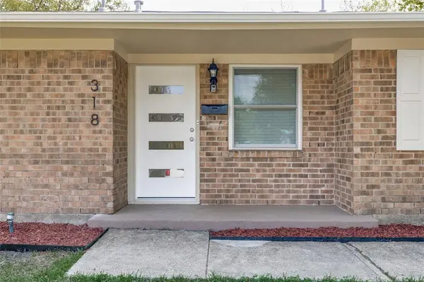 318 Price Drive, Lewisville, TX 75067