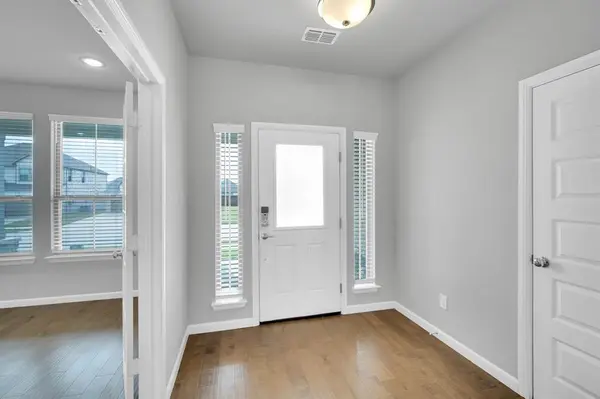 325 Adwood Drive, Waxahachie, TX 75165