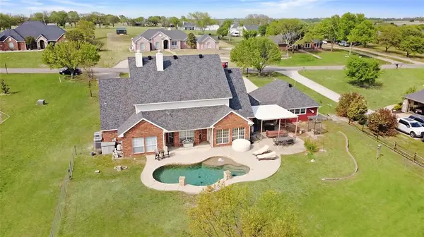 47 Preakness Place Road, Van Alstyne, TX 75495