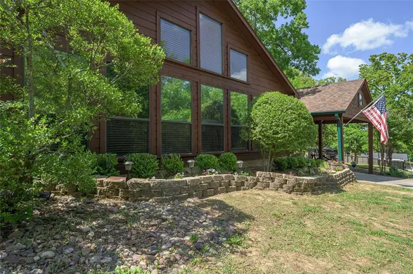 5 Juanita Drive, Pottsboro, TX 75076