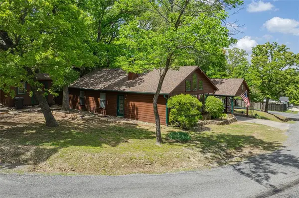 5 Juanita Drive, Pottsboro, TX 75076