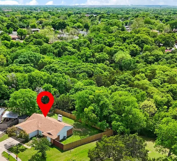 6702 Umphress Road, Dallas, TX 75217