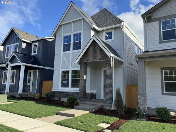 16916 SW Cairn LN, King City, OR 97140