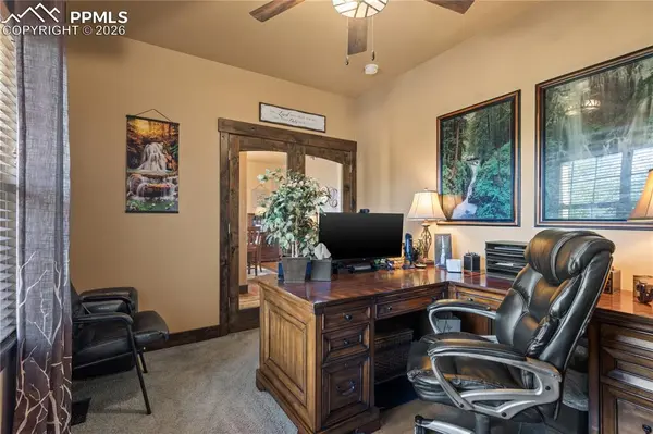 208 Green Rock PL, Monument, CO 80132