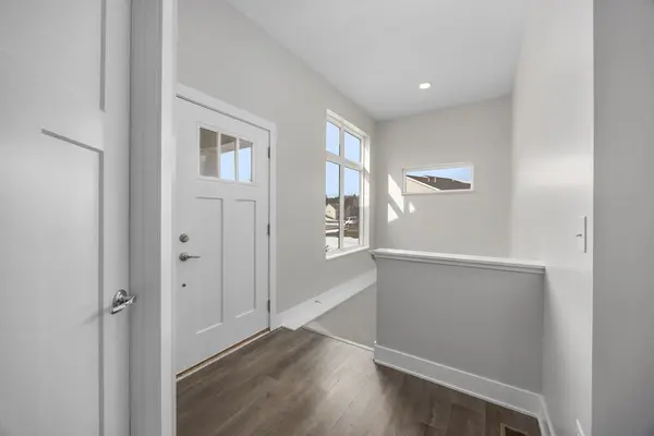 1368 S Village CIR, Oshtemo Twp, MI 49009