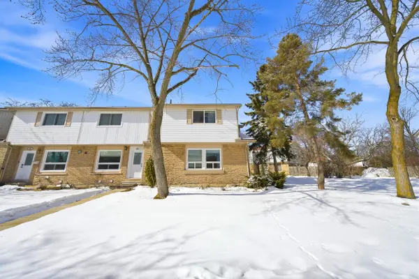 6540 Falconer DR #30, Mississauga, ON L5N 1M1