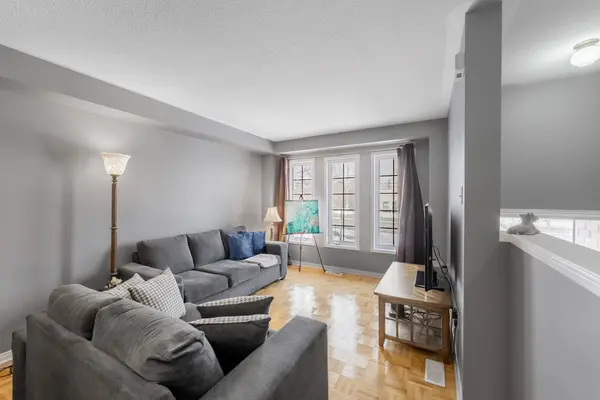 4950 Albina WAY #28, Mississauga, ON L4Z 4J4