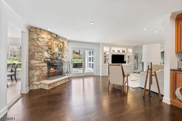 5 Sherwood Dr, Watchung Boro, NJ 07069