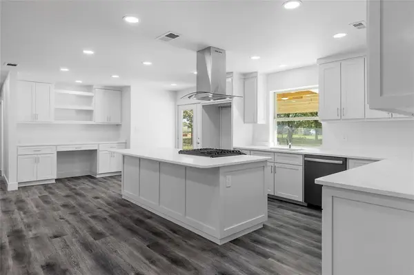 511 S Mill Street, Cumby, TX 75433