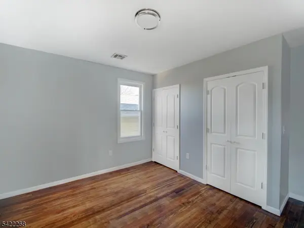 156 Crystal St, North Arlington Boro, NJ 07031