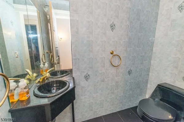 951 N Beverwyck Rd, Parsippany-troy Hills Twp., NJ 07005