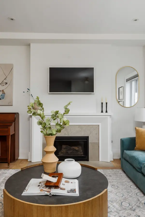 20 Fenwick AVE, Toronto E01, ON M4K 3H3